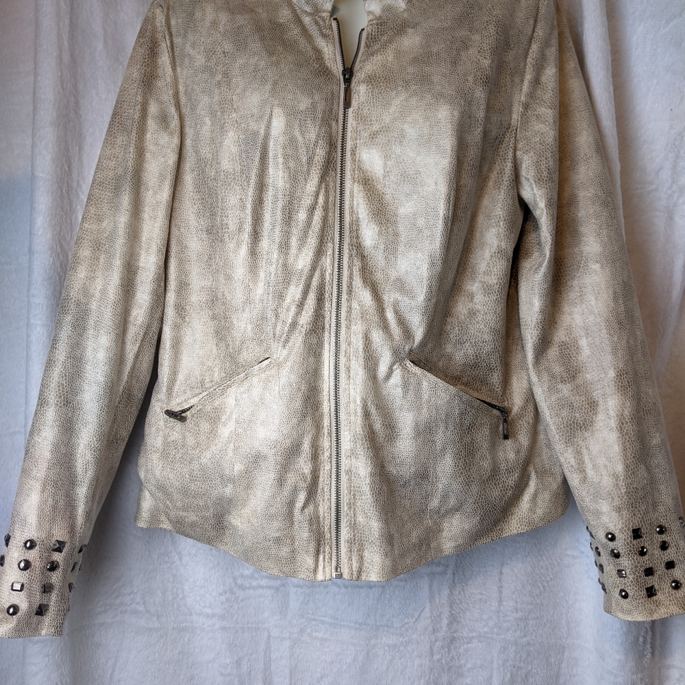Jacket size 10  gold clear color